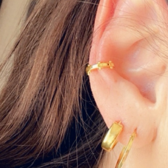 14k Gold Vermeil Dainty Ear Cuff - Picture 16 of 16